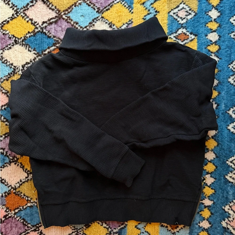 Varley Black Turtleneck - Picture 1 of 5